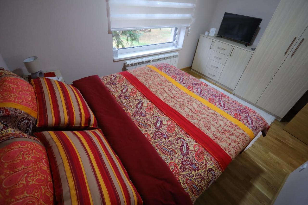 Mipet Apartmani Zlatibor Kültér fotó